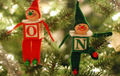 That Artist Woman: How To Make An Alphabet Block Elf Christmas with Christmas Alphabet Blocks